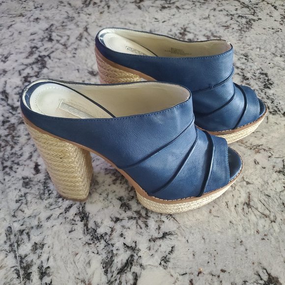BCBG Cecely mule heel platform sandal - Picture 9 of 9